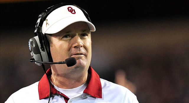 Bob_Stoops_08232012.jpg